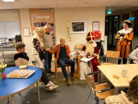 Sinterklaas op bezoek in Het Onthaastcafé